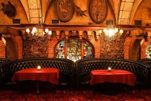 2008_01_Medusa booths-thumb